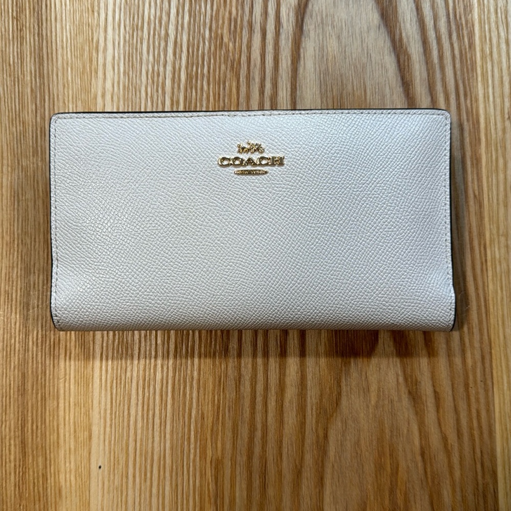 Coach wallet,11 card holder
